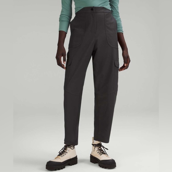 Lululemon Light Utilitech Cargo Pocket High-Rise Pant - Picture 1 of 8